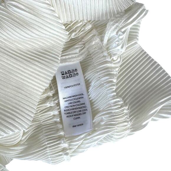 Sincerely Jules White Cropped Long Sleeve Top - Size Large - Picture 4 of 4